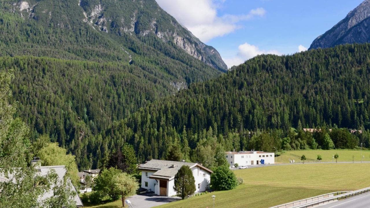 Chasa Rachoegna Scuol Exteriér fotografie